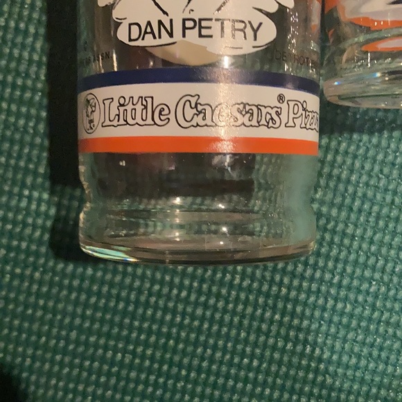 🍕⚾️ 1984 Detroit Tigers Little Caesar’s Set of 4 Glasses Tim Robinson ⚾️🍺 - Picture 5 of 8